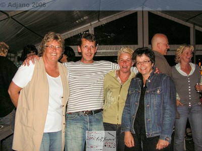 2008200.jpg